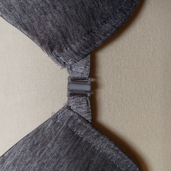 Isod Gray Racer-back Bra - Picture 5 of 9